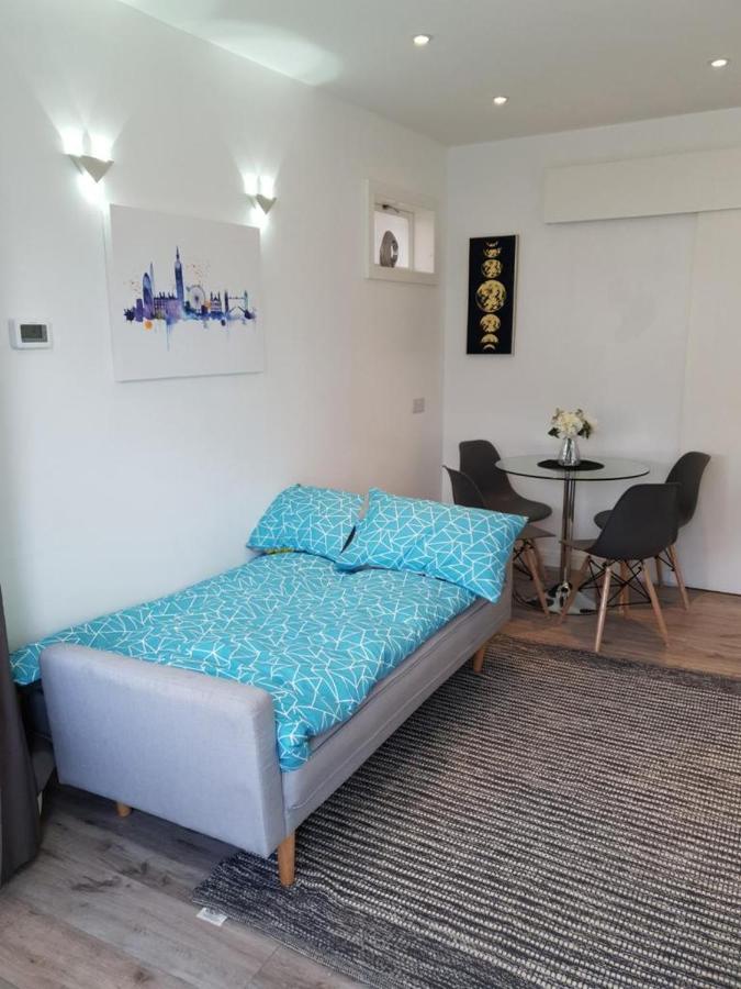 Apartmán Star London Brent Street Cosy 1-Bed Hideaway Hendon Exteriér fotografie