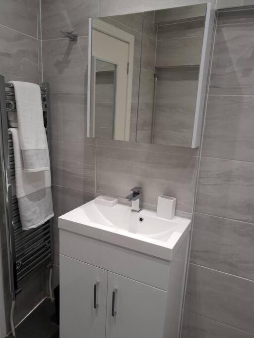 Apartmán Star London Brent Street Cosy 1-Bed Hideaway Hendon Exteriér fotografie